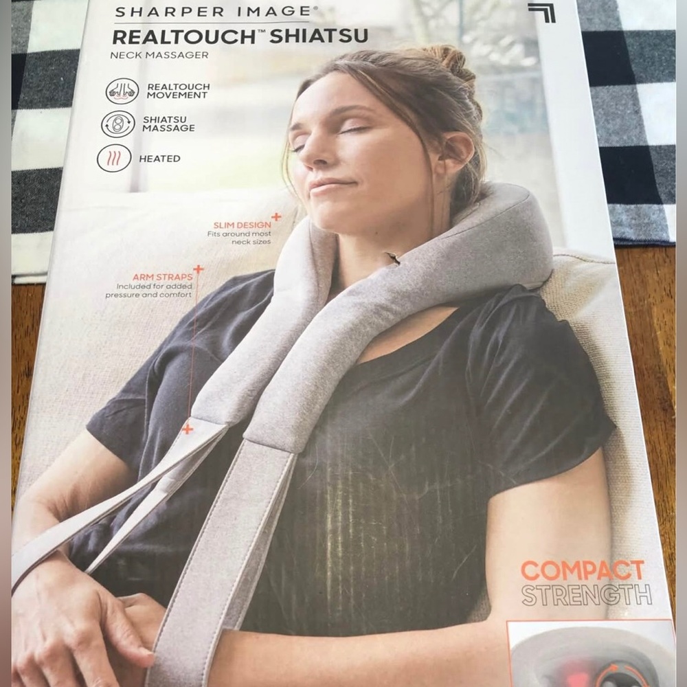 NIB Sharper Image® RealTouch™ Shiatsu Neck Heated Massager